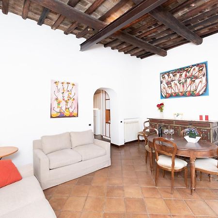 Stunning Campo De Fiori Apartment With Terrace Řím Exteriér fotografie
